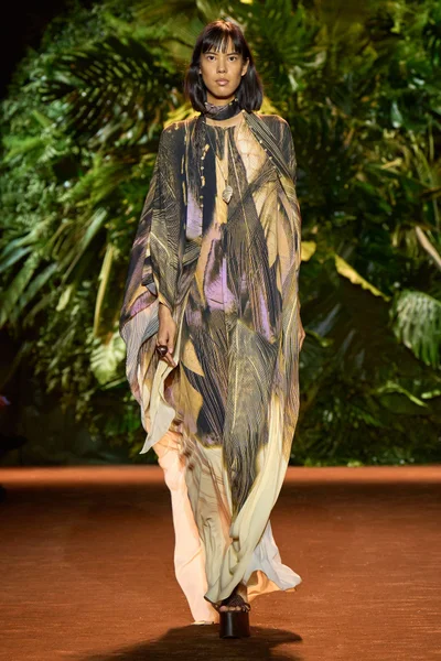 Look 33